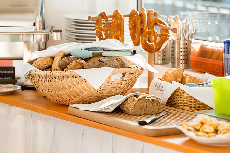 Frühstücksbuffet Hotel AVIVA by APOLONIA Karlsruhe