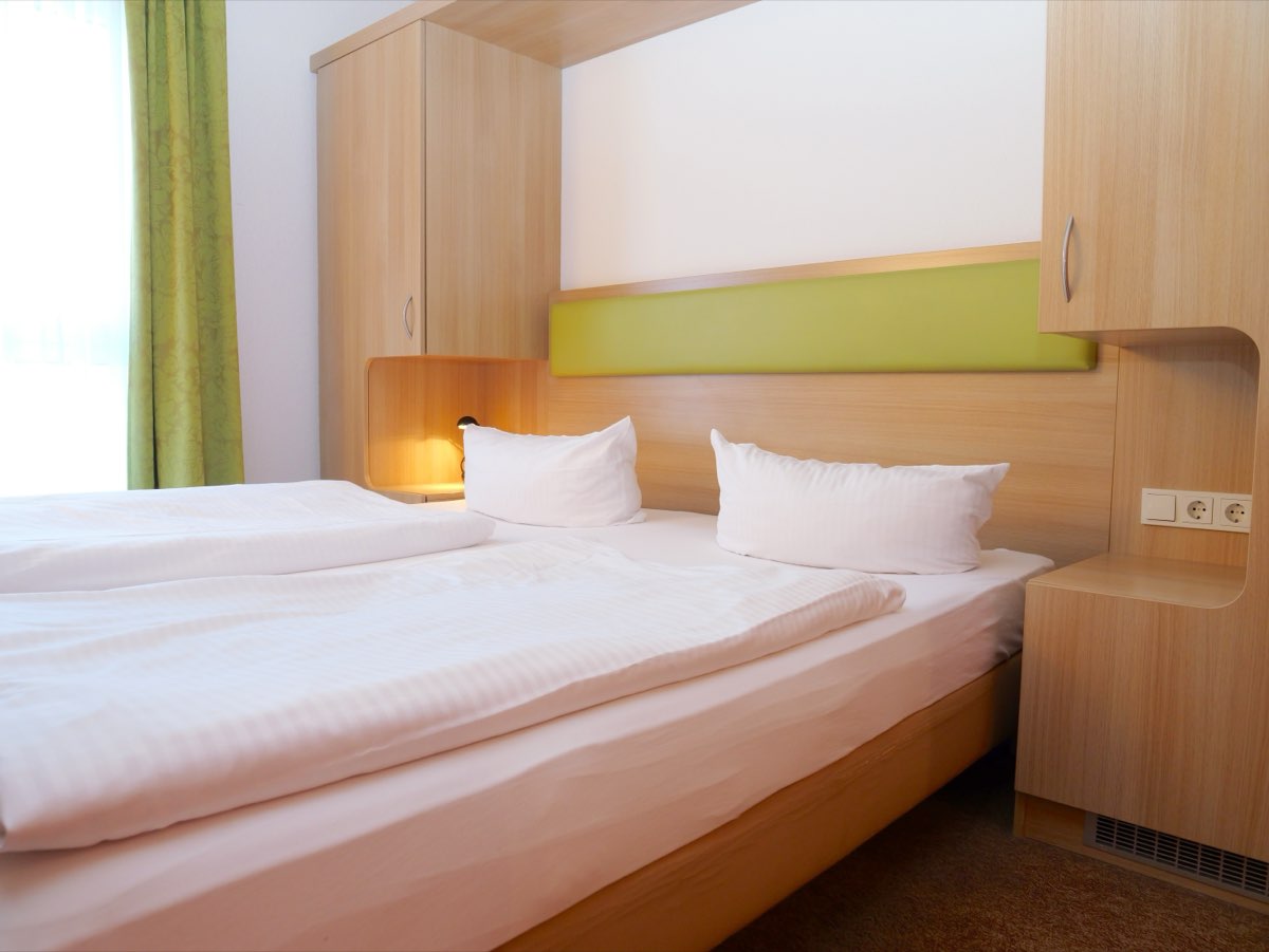 Doppelzimmer Schreibtisch AVIVA