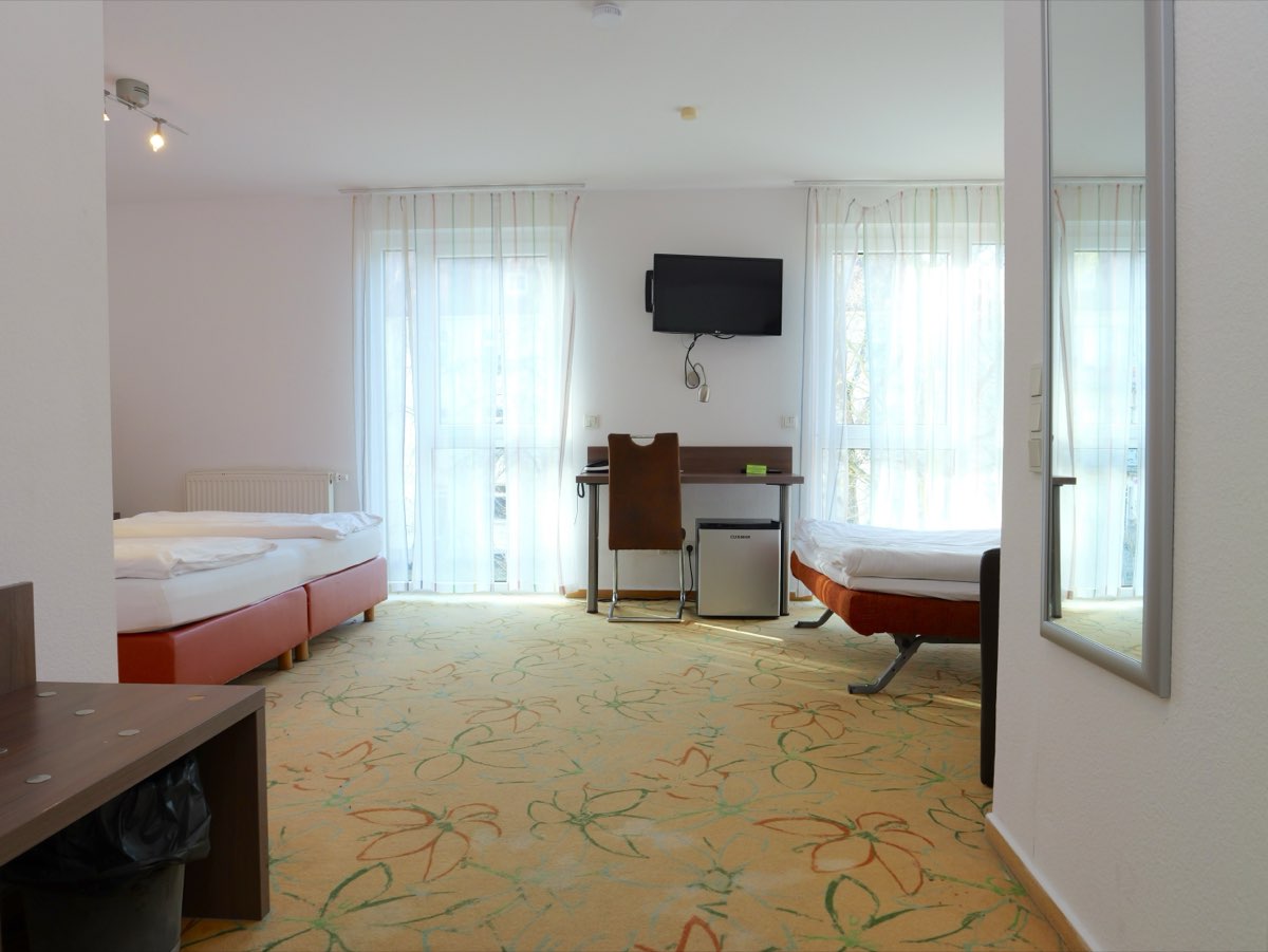 Familienzimmer Hotel AVIVA by APOLONIA Karlsruhe